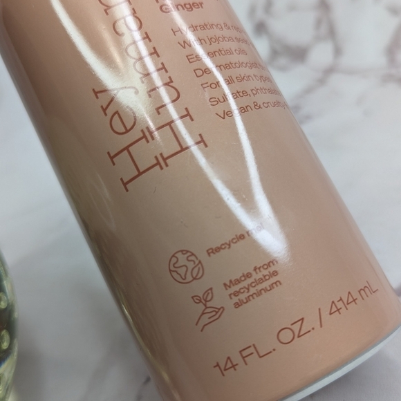 Hey Humans Naturally Derived Body Wash Rosewater Ginger 14 fl oz - Picture 3 of 8